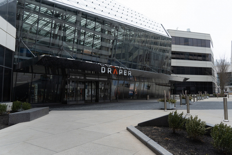 Компания Draper, ответственная за технологии Apollo, начала борьбу за первенство США в посадке на обратную сторону Луны Компания Draper, ответственная за технологии Apollo, начала борьбу за первенство США в посадке на обратную сторону Луны