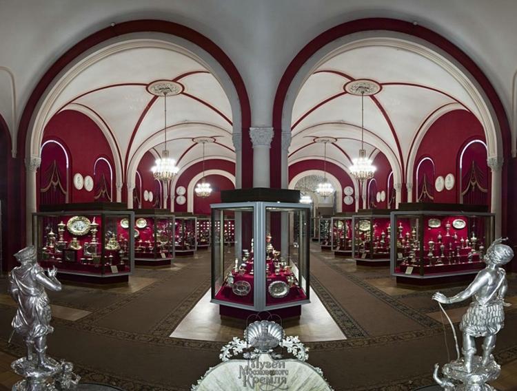 Виртуальный гид познакомит с экспонатами Оружейной палаты Виртуальный гид познакомит с экспонатами Оружейной палаты