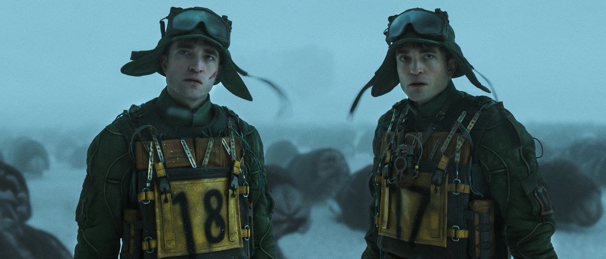 Mickey 17 Review: Bong Joon Ho’s Follow-Up to Parasite is Clever and Fun but Not Without Flaws