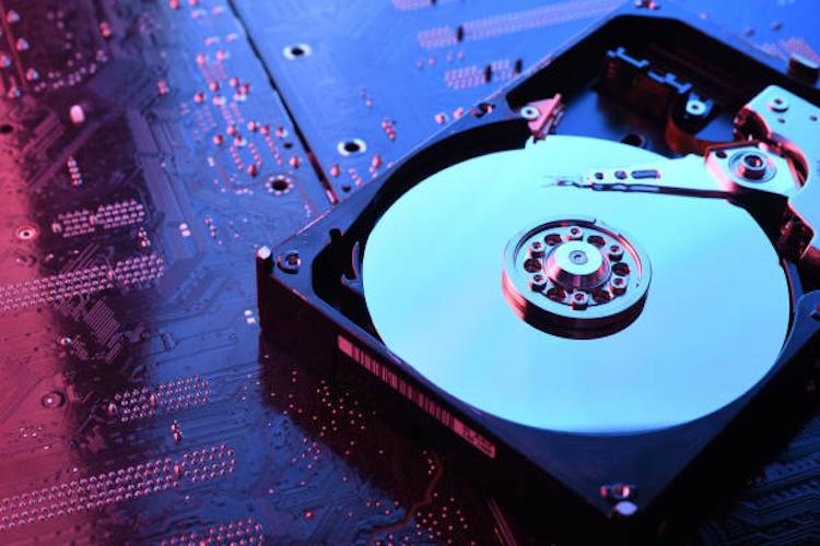 Новый рекорд емкости HDD: 30 ТБ и 400 градусов Цельсия внутри Новый рекорд емкости HDD: 30 ТБ и 400 градусов Цельсия внутри