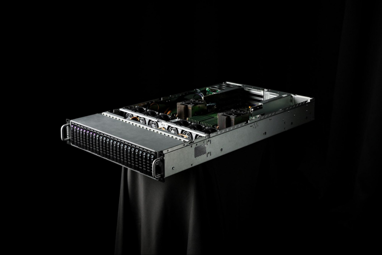 Selectel Develops Its Servers? AMD Surpasses Intel Again? The Most Interesting News in the World of Hardware