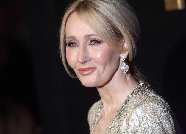 Джоан Роулинг приступила к работе над сценарием третьей части «Фантастических тварей»