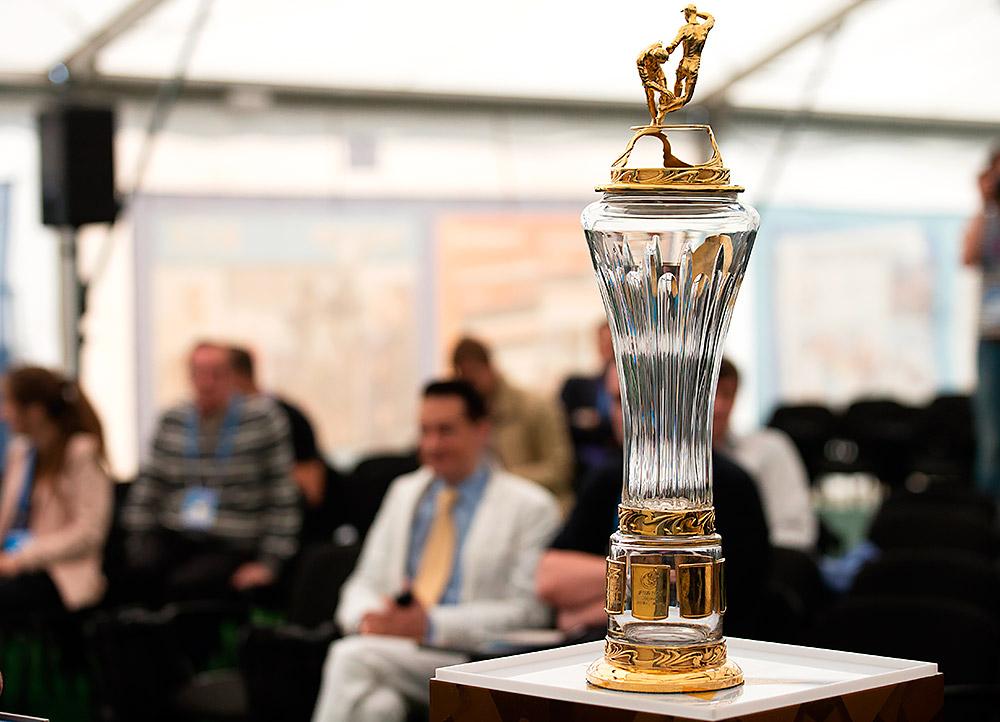 Махнулись не глядя. В PES 19 будет российская лига, а в FIFA 19 Лига Чемпионов и Лига Европы? Махнулись не глядя. В PES 19 будет российская лига, а в FIFA 19 Лига Чемпионов и Лига Европы?