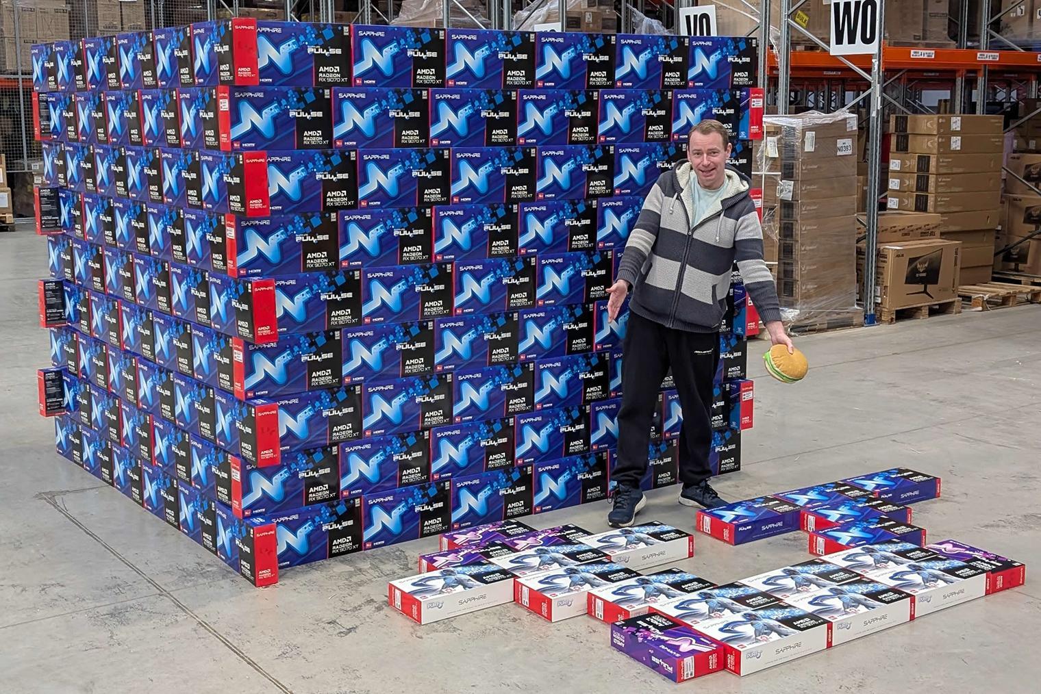 Партнеры AMD намекают, что с поставками проблем не будет в отличие от Nvidia с ее новыми RTX 5070. Источник: oveclockers.co.uk