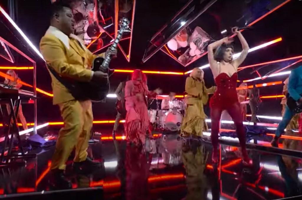 Lady Gaga Brings ‘Mayhem’ to ‘SNL’ with Performances of ‘Abracadabra’ & ‘Killah’: Watch Lady Gaga Brings ‘Mayhem’ to ‘SNL’ with Performances of ‘Abracadabra’ & ‘Killah’: Watch