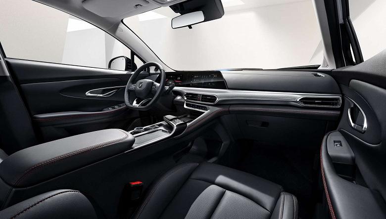 Некоторые китайские автомобили следует запретить для движения по дорогам, полагают в Минпромторге, подчеркнув, что повышения утилизационного сбора недостаточно и необходимы более строгие меры