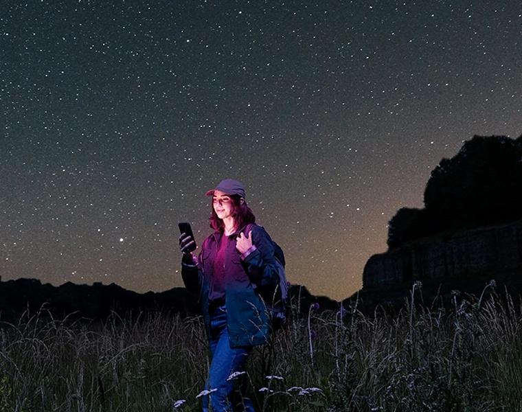 SpaceX усилит сигнал спутниковой связи со смартфонами, вызывая опасения операторов по поводу возможных помех